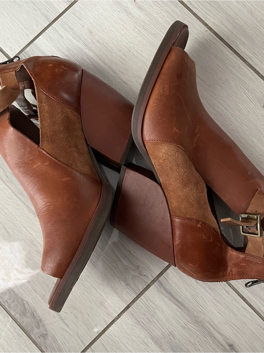 Korks Stella Brown Leather & Suede Cutout Ankle Booties